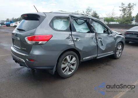 2016 Nissan Pathfinder Platinum из США, поврежденный, VIN 5N1AR2MN9GC622631